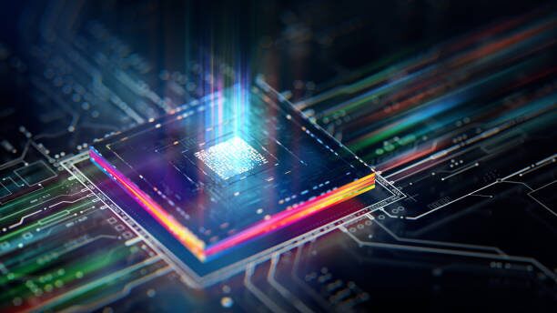 Imagen de un procesador con colores RGB alrededor