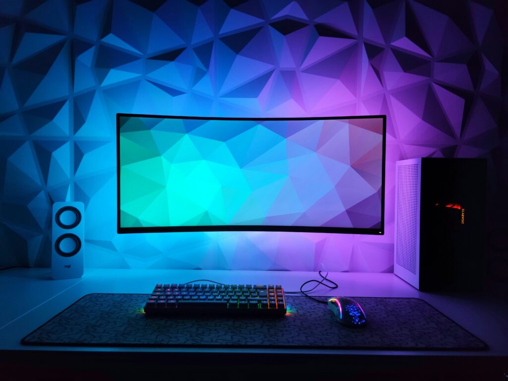 setup gaming de ordenador utilizado para jugar videojuegos en PC