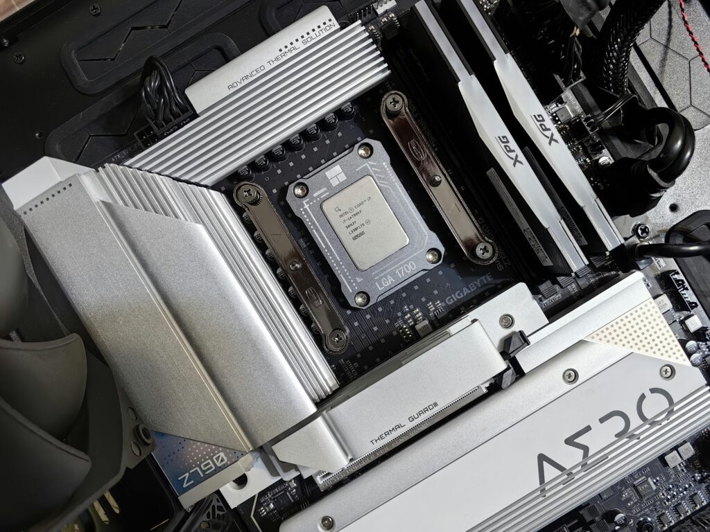 procesador instalado en placa base mostrando compatibilidad de hardware